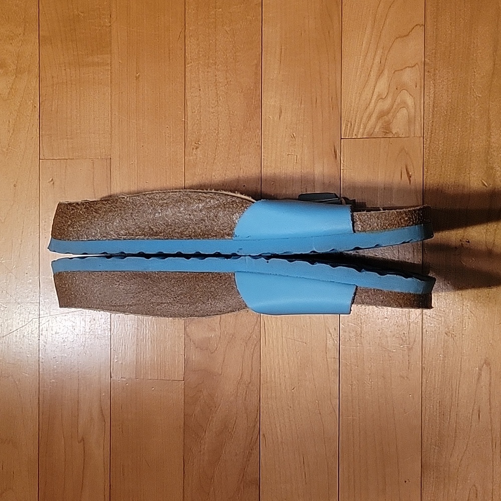 Tula Sandals - Picture 2 of 5
